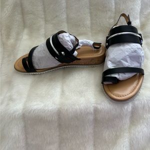 Size 8 Black Sandals